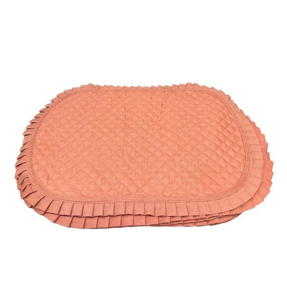 Set Of 6 Quilted Peach Placemats With Pleated Edges Rectangular Shape Fabric Mat - Picture 1 of 4